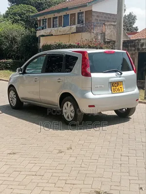 Nissan Note 2010 Silver