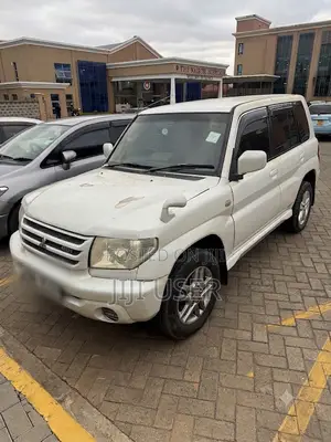 Mitsubishi Pajero IO 2003 Pearl