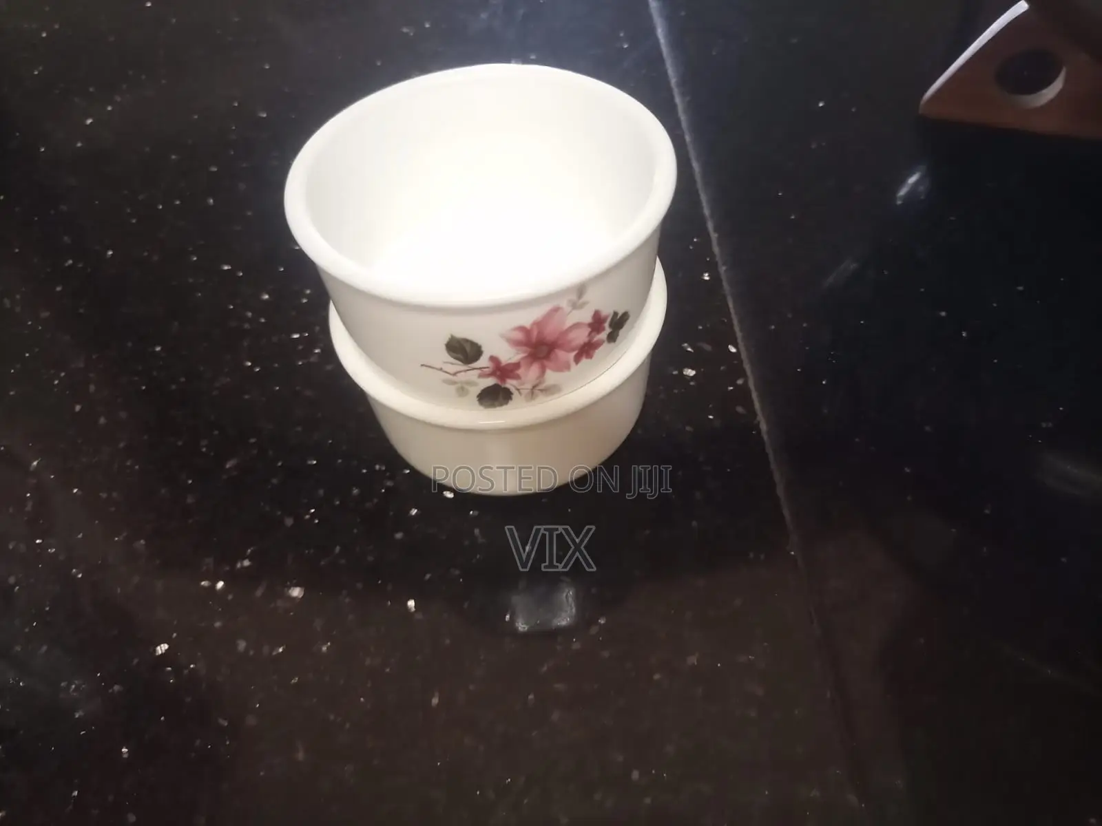 Assorted Crockery