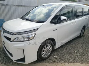 Toyota Voxy 2019 White