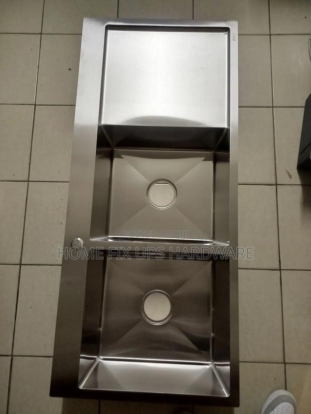 Double Bowl Kitchen Sink With a Drain - main view