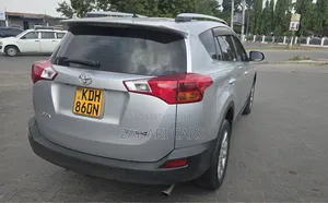 Toyota RAV4 2015 Silver
