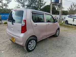 Suzuki Wagon R 2014 Pink
