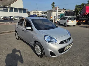 Nissan March 2015 Silver