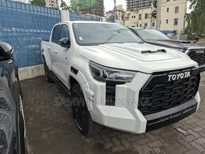 Toyota Hilux 2022 Pearl