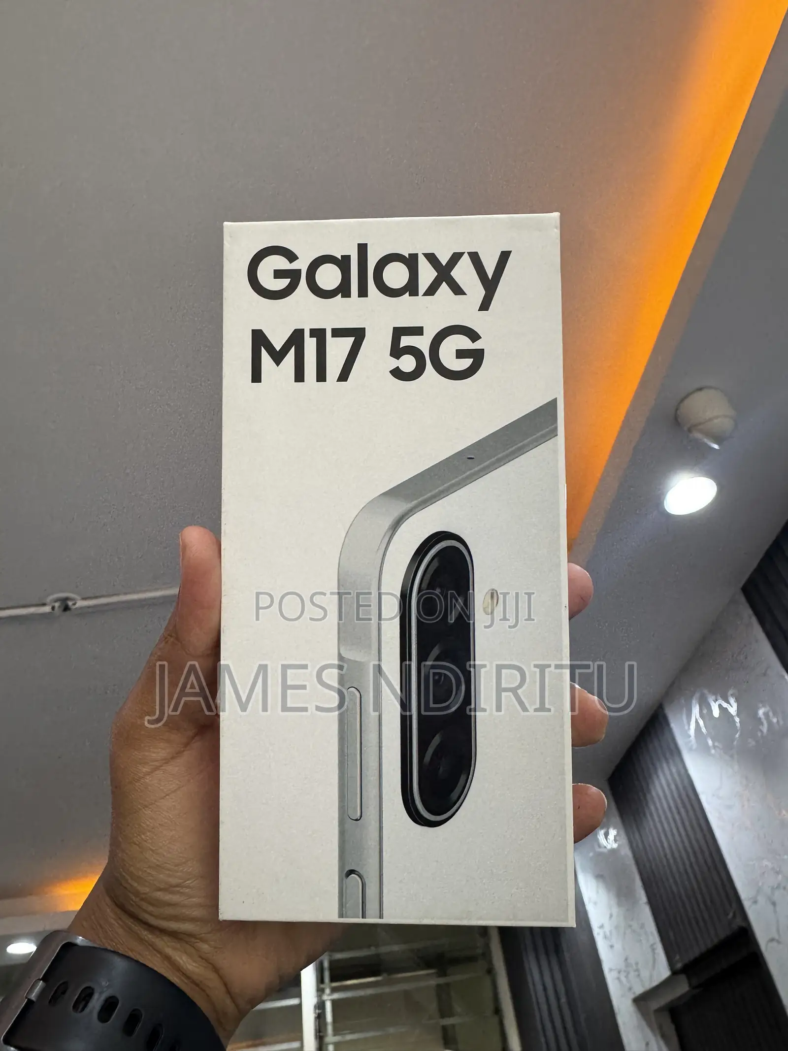 New Samsung Galaxy M17 5G 128 GB Silver