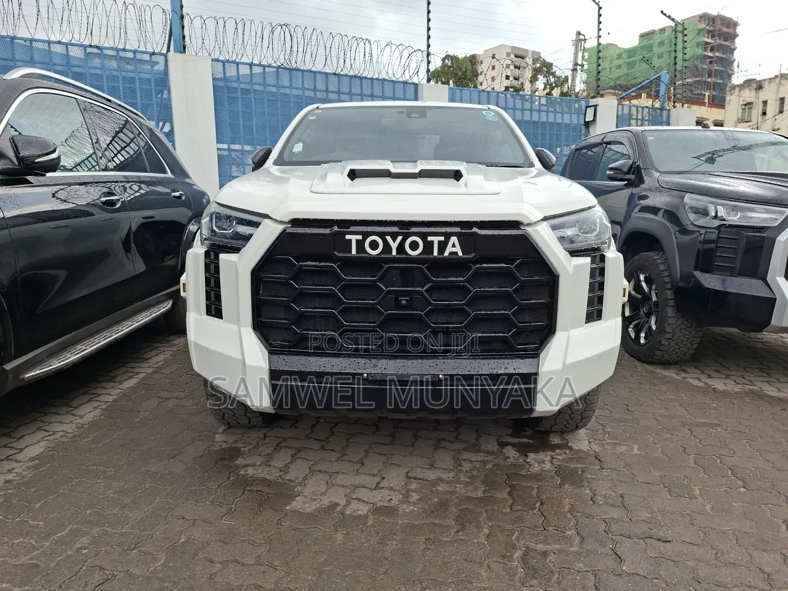 Toyota Hilux 2022 Pearl