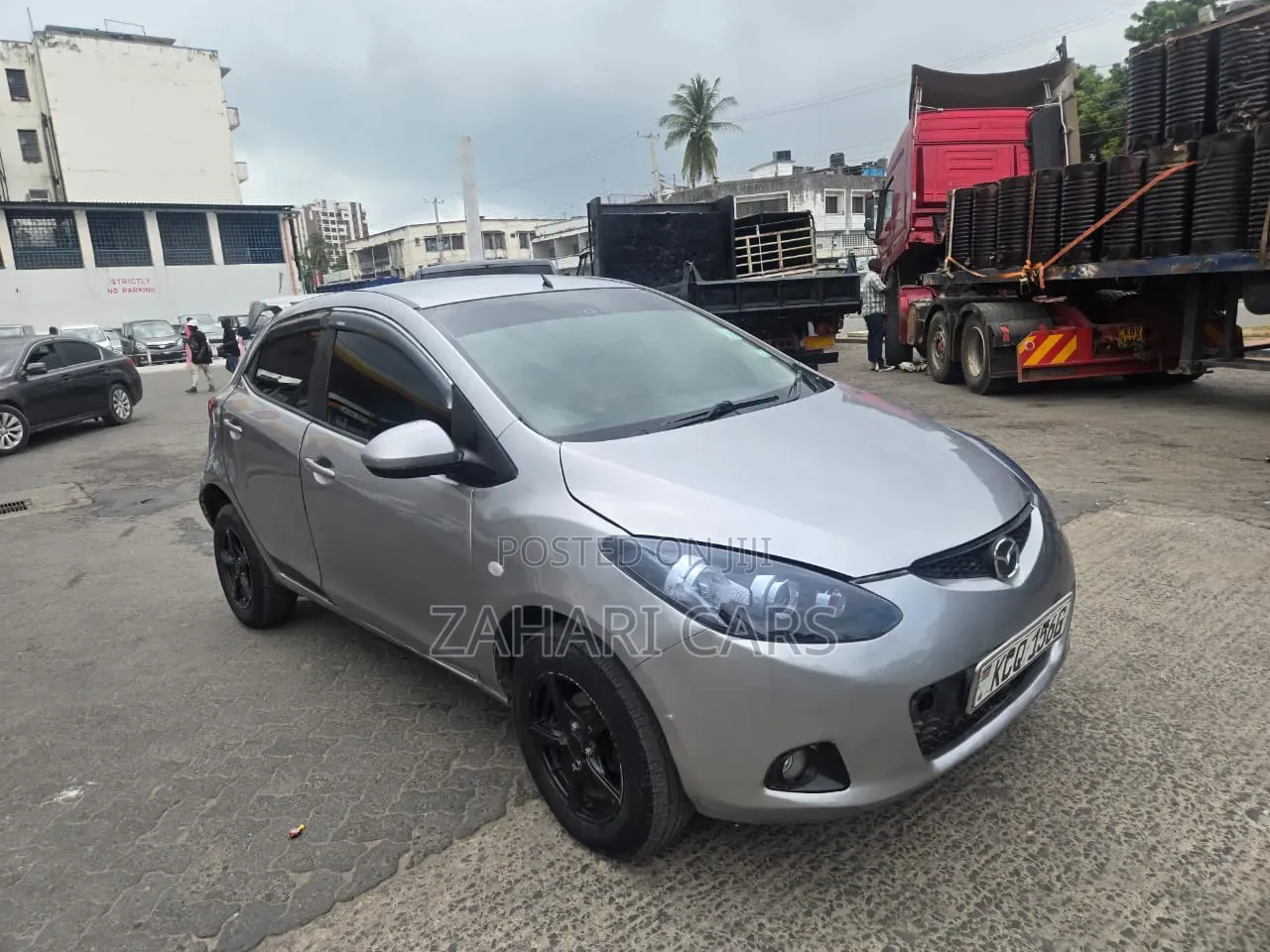 Mazda Demio 2016 Silver