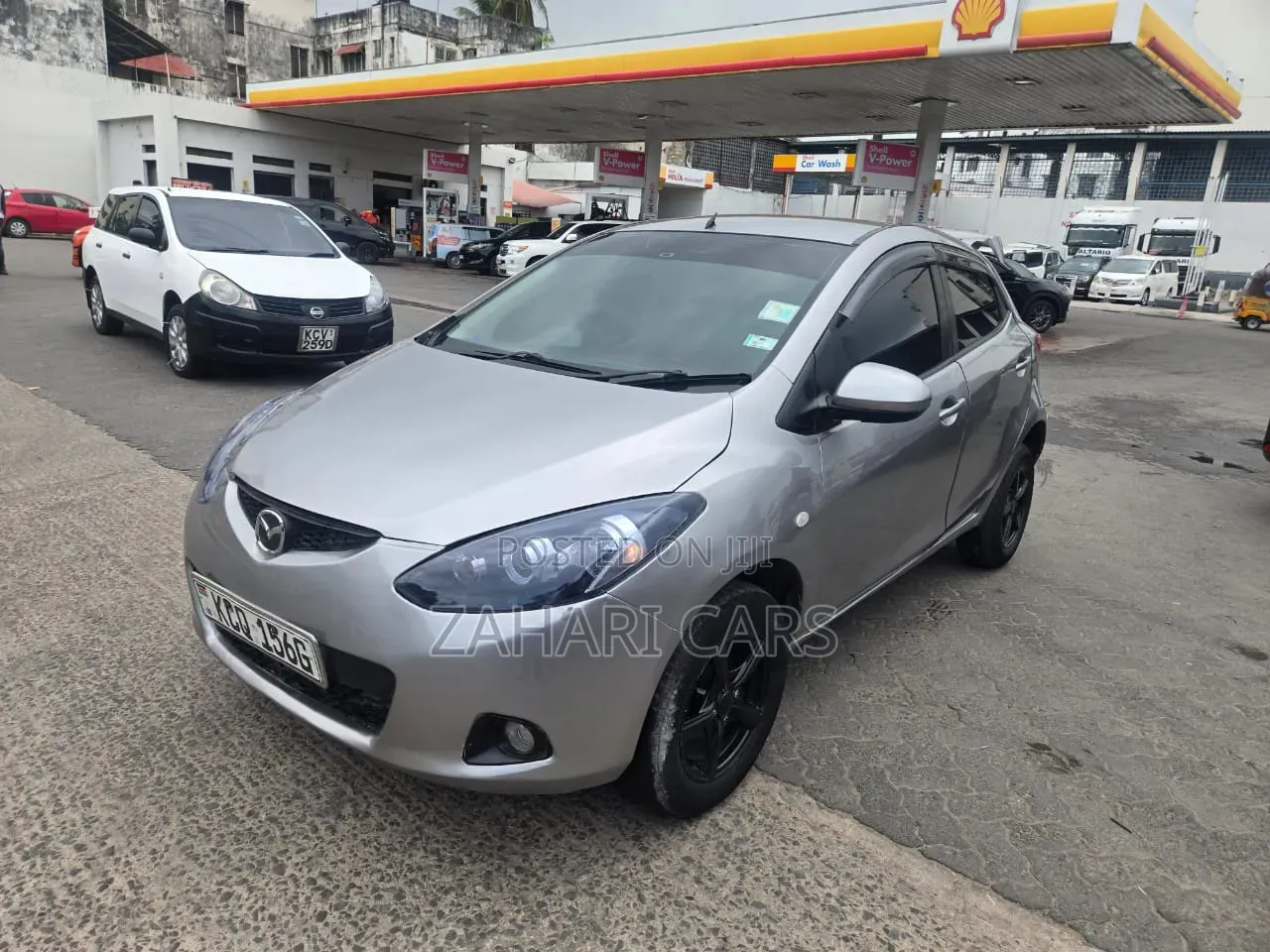 Mazda Demio 2016 Silver