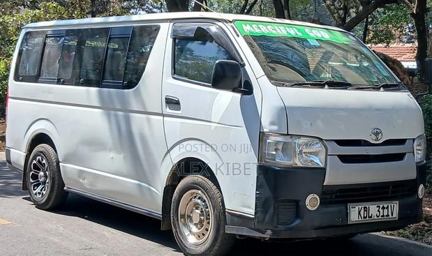 Toyota HiAce 2015 White - thumbnail 2