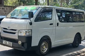 Toyota HiAce 2015 White