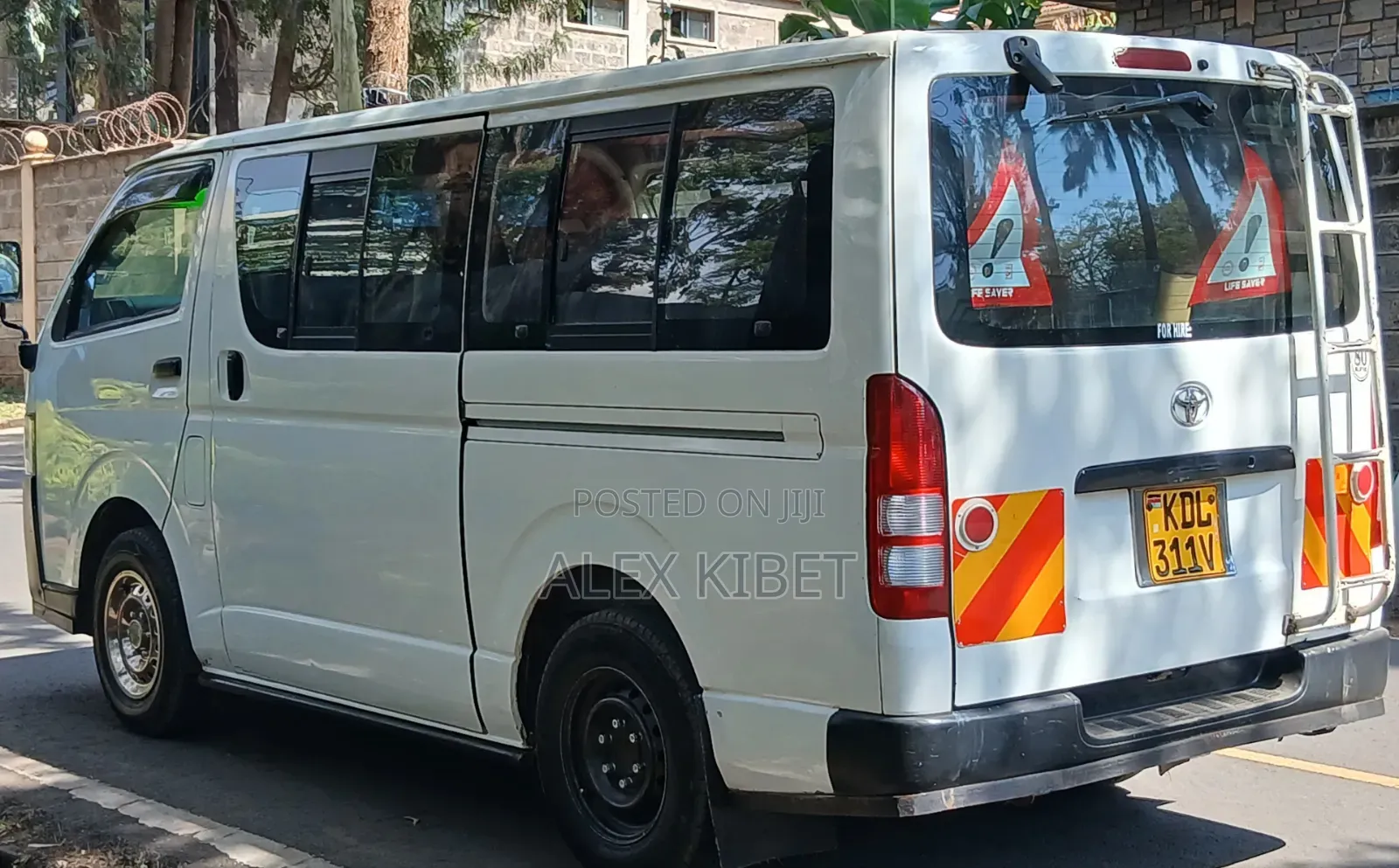 Toyota HiAce 2015 White