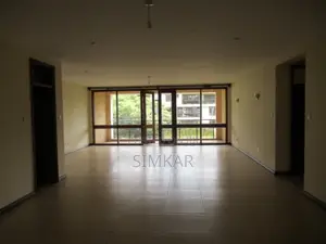 3bdrm Apartment in Riverside Drive for rent
