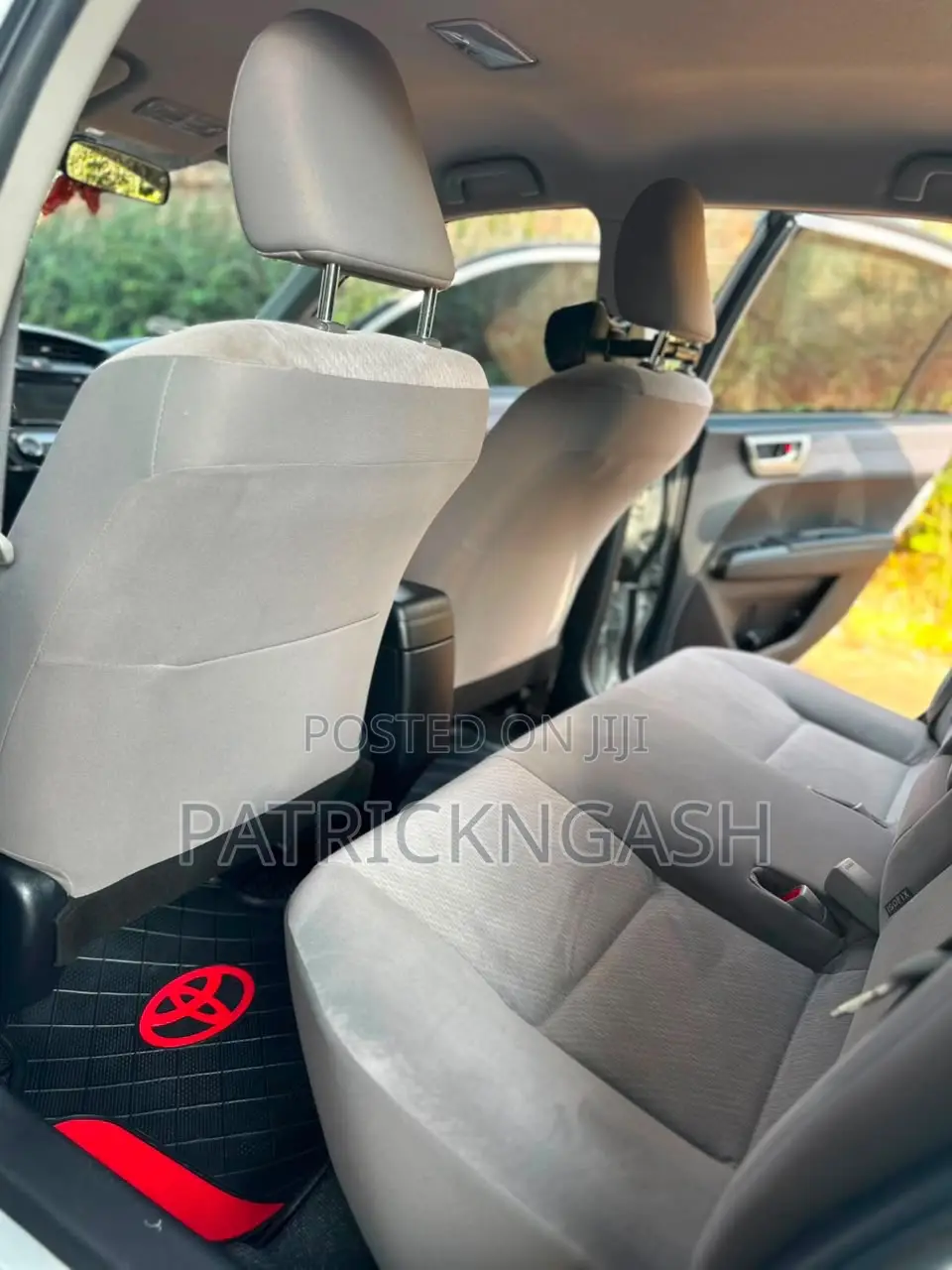 Toyota Axio 2013 Silver