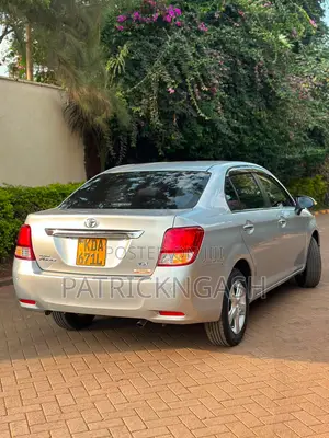 Toyota Axio 2013 Silver