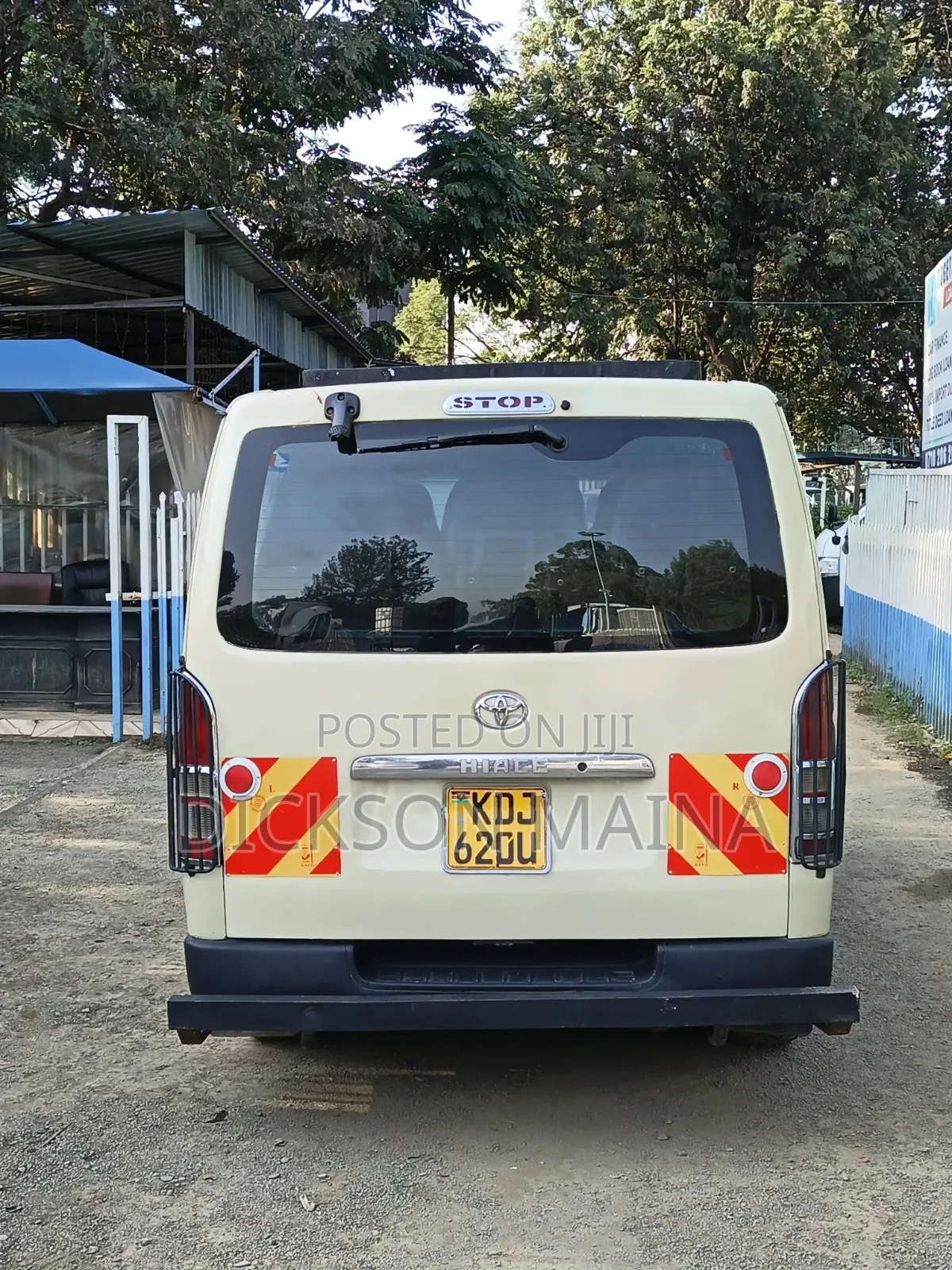 Toyota HiAce 2015 Beige