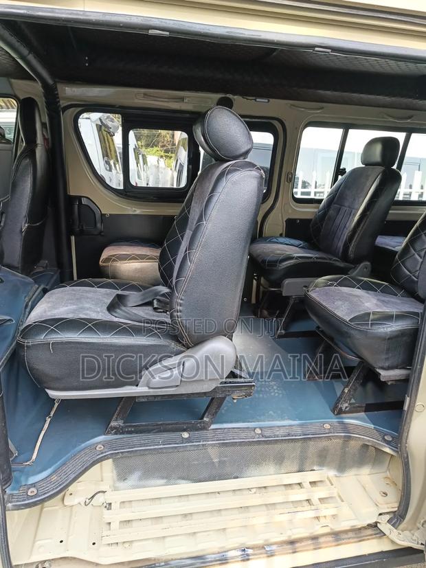 Toyota HiAce 2015 Beige - thumbnail 7