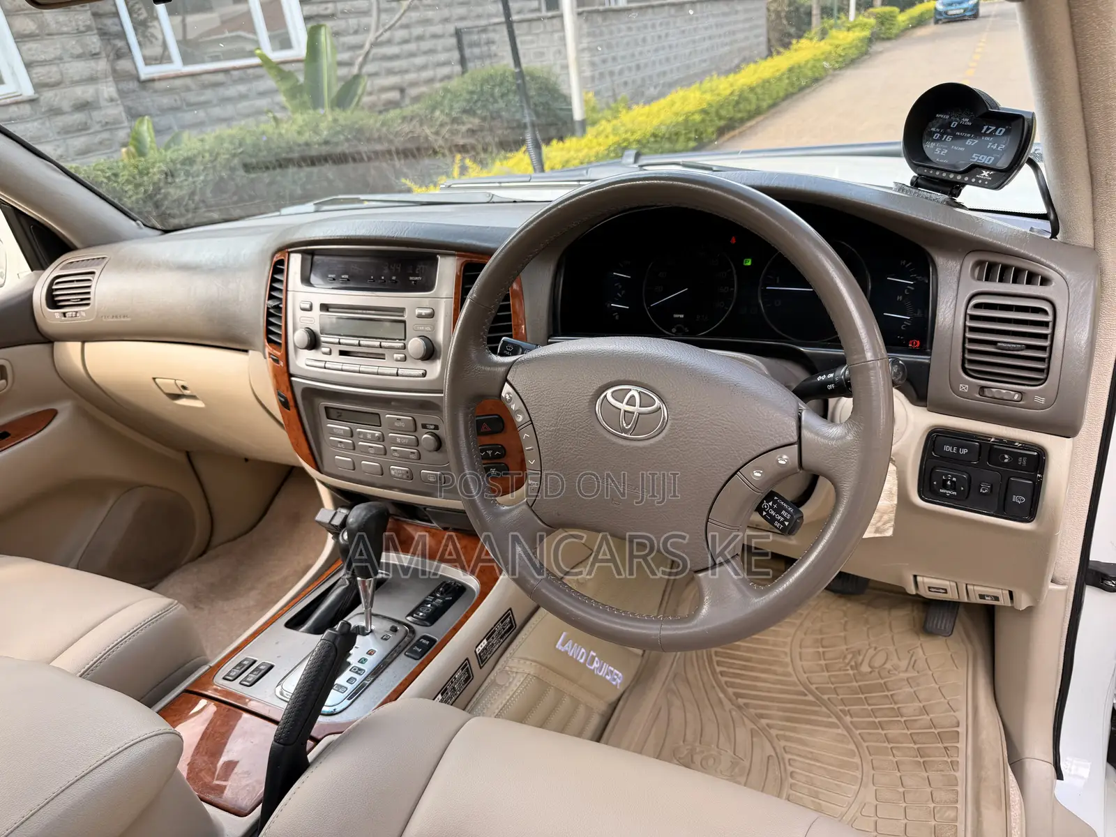 Toyota Land Cruiser HDJ 100 2002 White