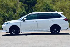 Toyota Corolla Fielder 2019 White