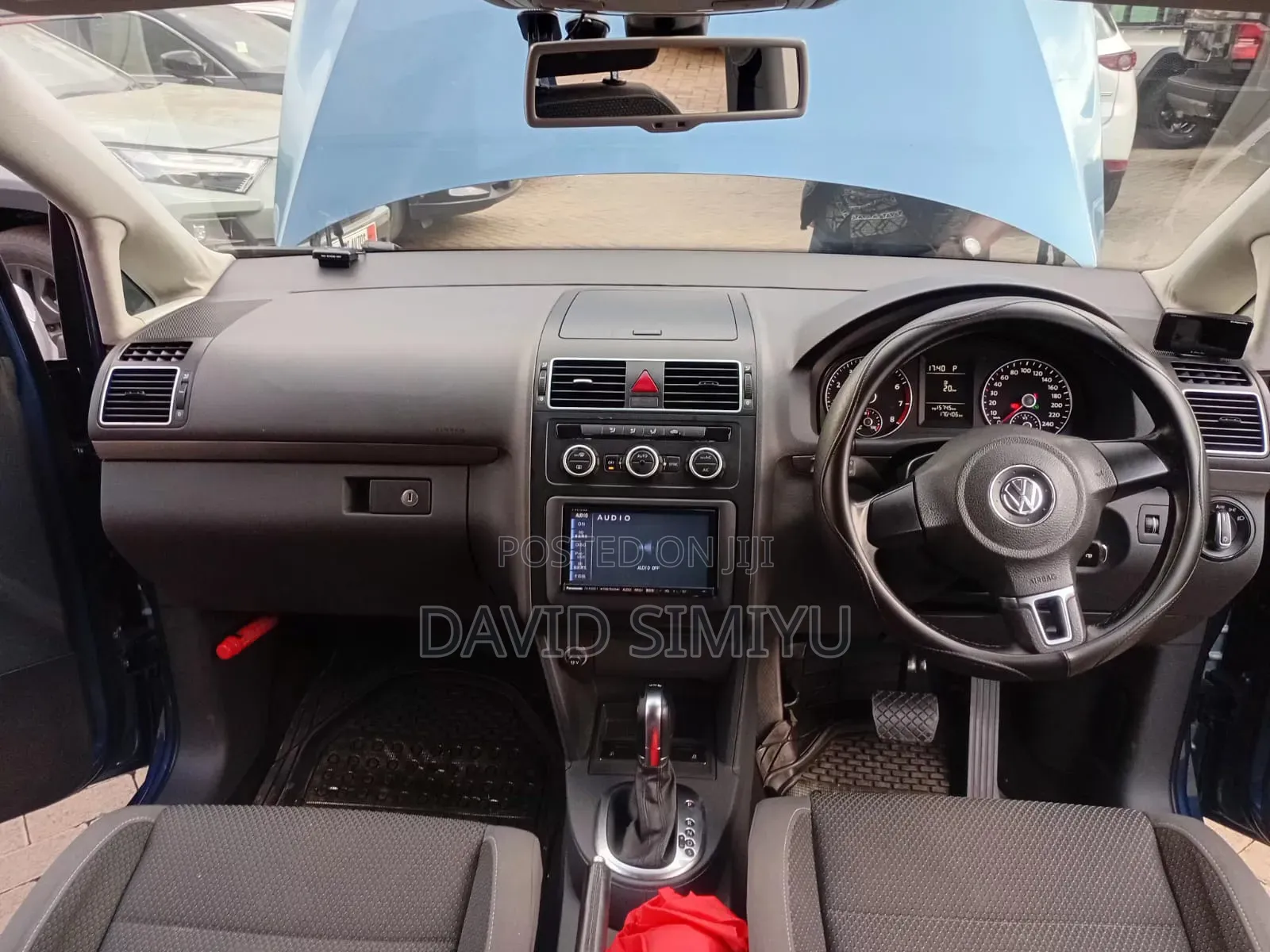 Volkswagen Touran 2014 Blue