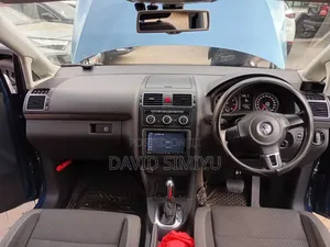Volkswagen Touran 2014 Blue