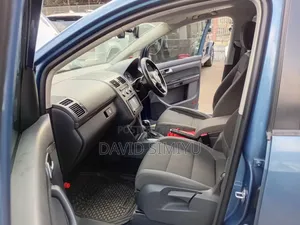 Volkswagen Touran 2014 Blue