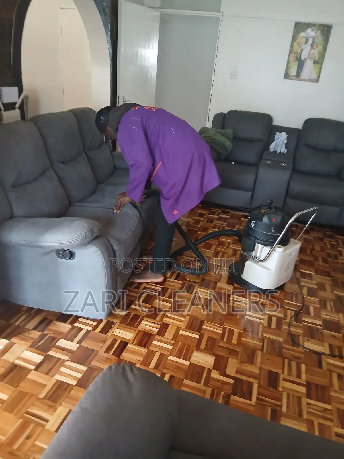 Hire Professional Sofaset Cleaners