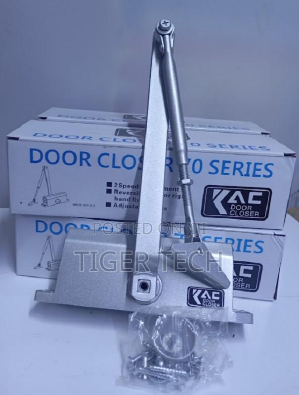 Heavy-Duty, Surface-Mounted Automatic Hydraulic Door Closer