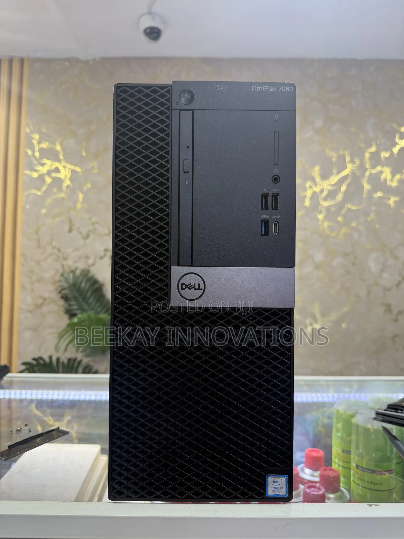 Desktop Computer Dell OptiPlex 7060 8GB Intel Core i7 SSD 256GB