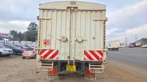 Isuzu NQR Local