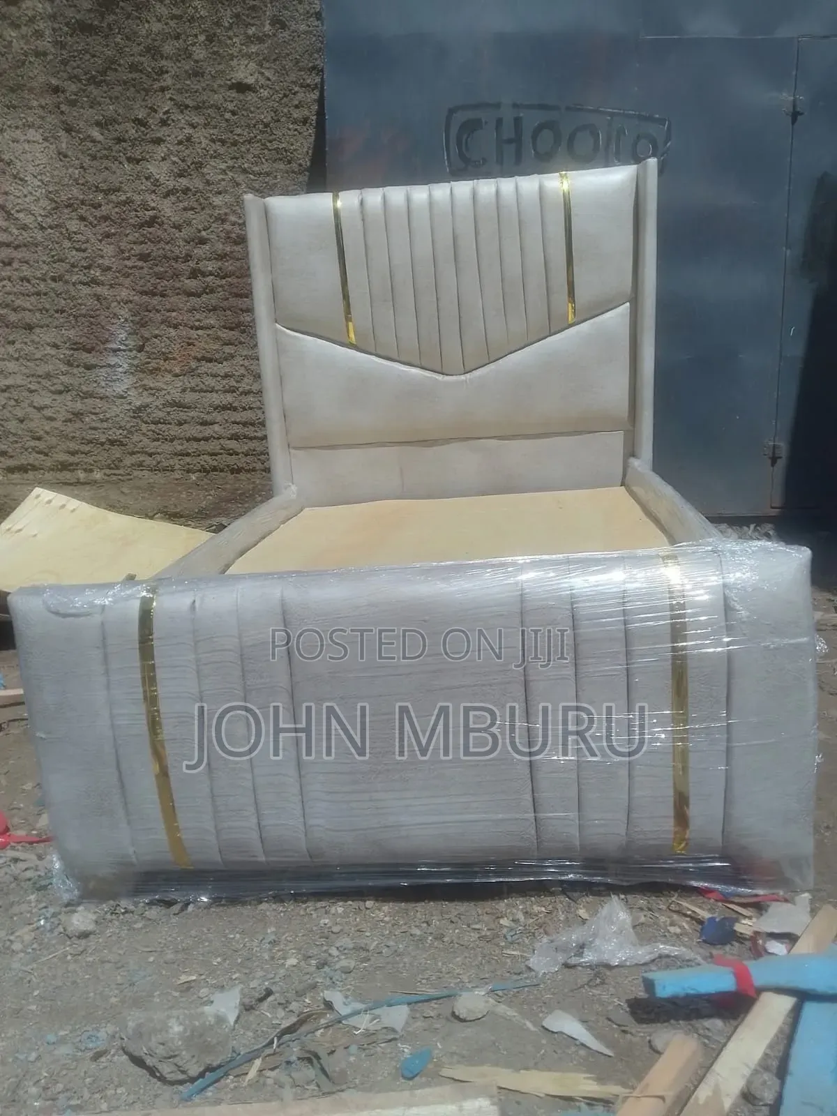 Cream White Chester Bed 4by6