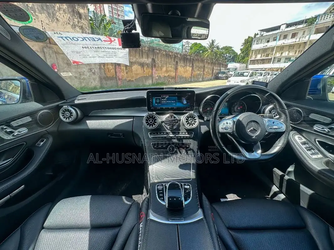 Mercedes-Benz C200 2019 Blue