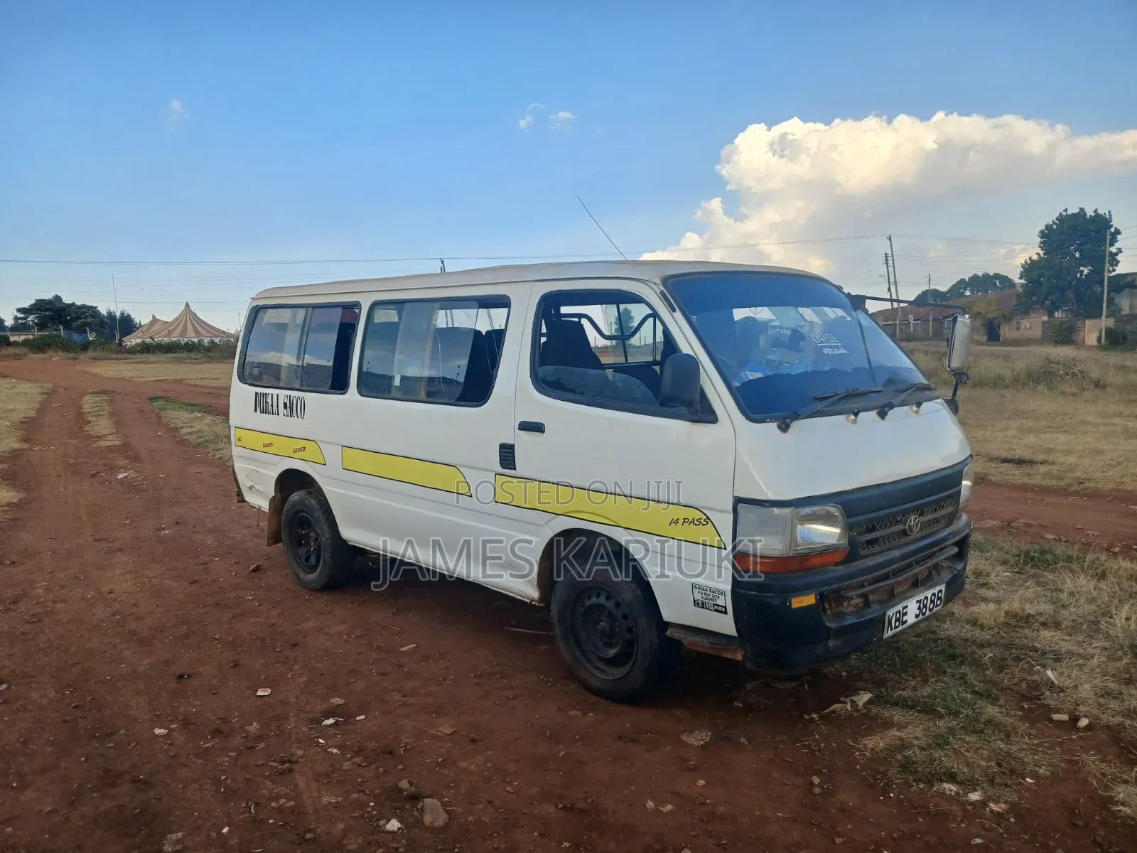 Toyota HiAce 2003 White
