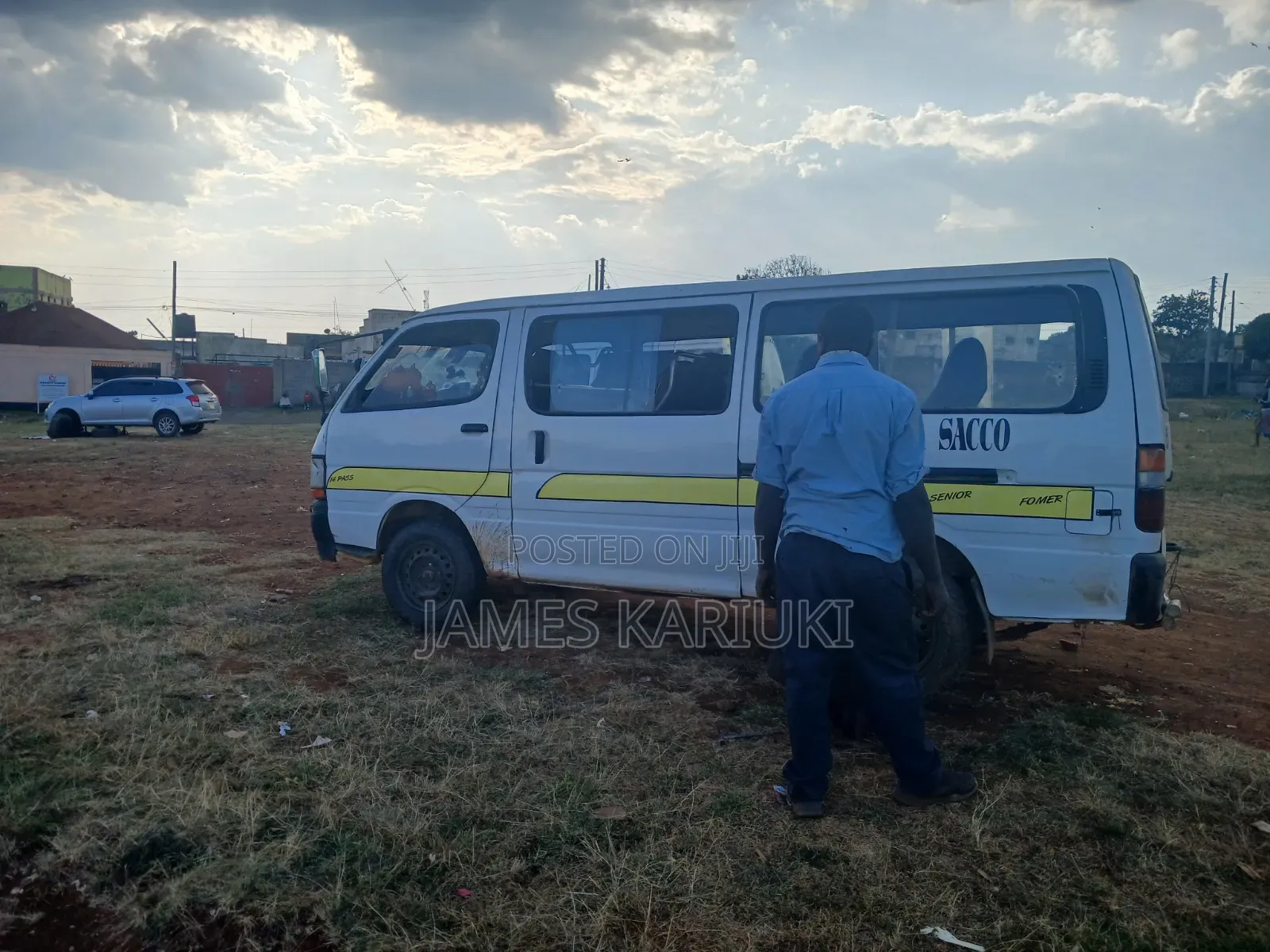 Toyota HiAce 2003 White