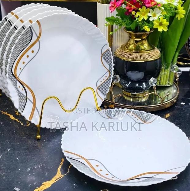 Classic 10.5" Plates - main view