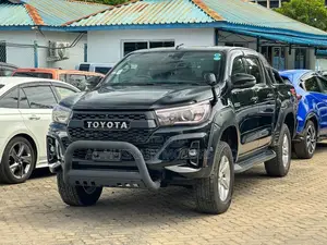 Toyota Hilux 2019 Black