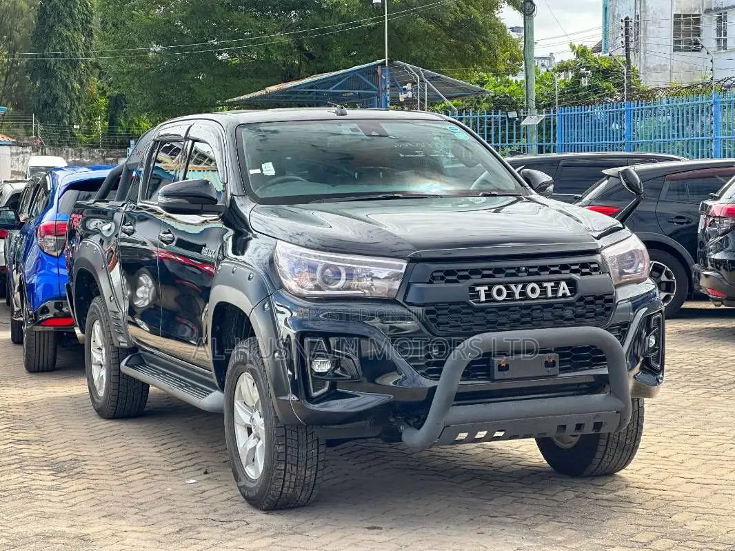 Toyota Hilux 2019 Black