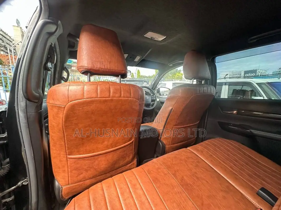 Toyota Hilux 2019 Black
