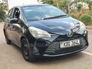 Toyota Vitz 2017 Black