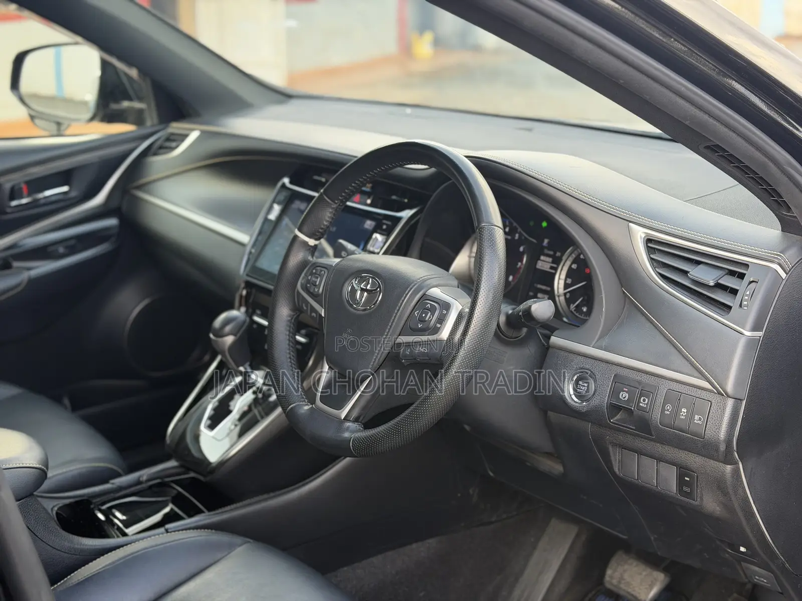 Toyota Harrier 2.0 2019 Black