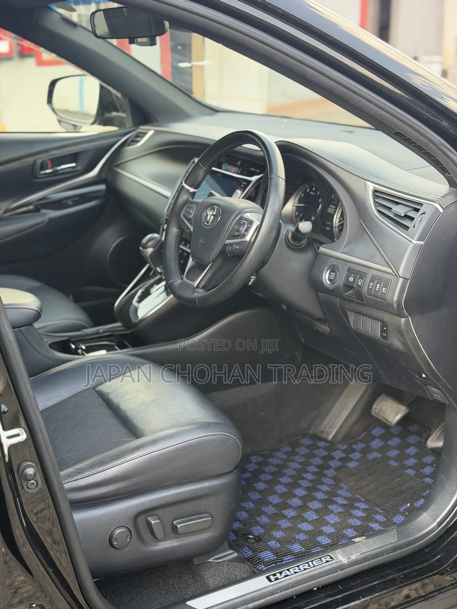 Toyota Harrier 2.0 2019 Black