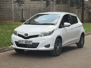 Toyota Vitz 2011 White