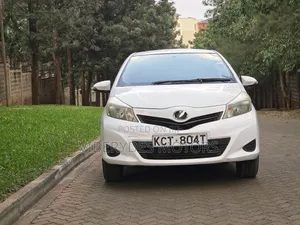 Toyota Vitz 2011 White