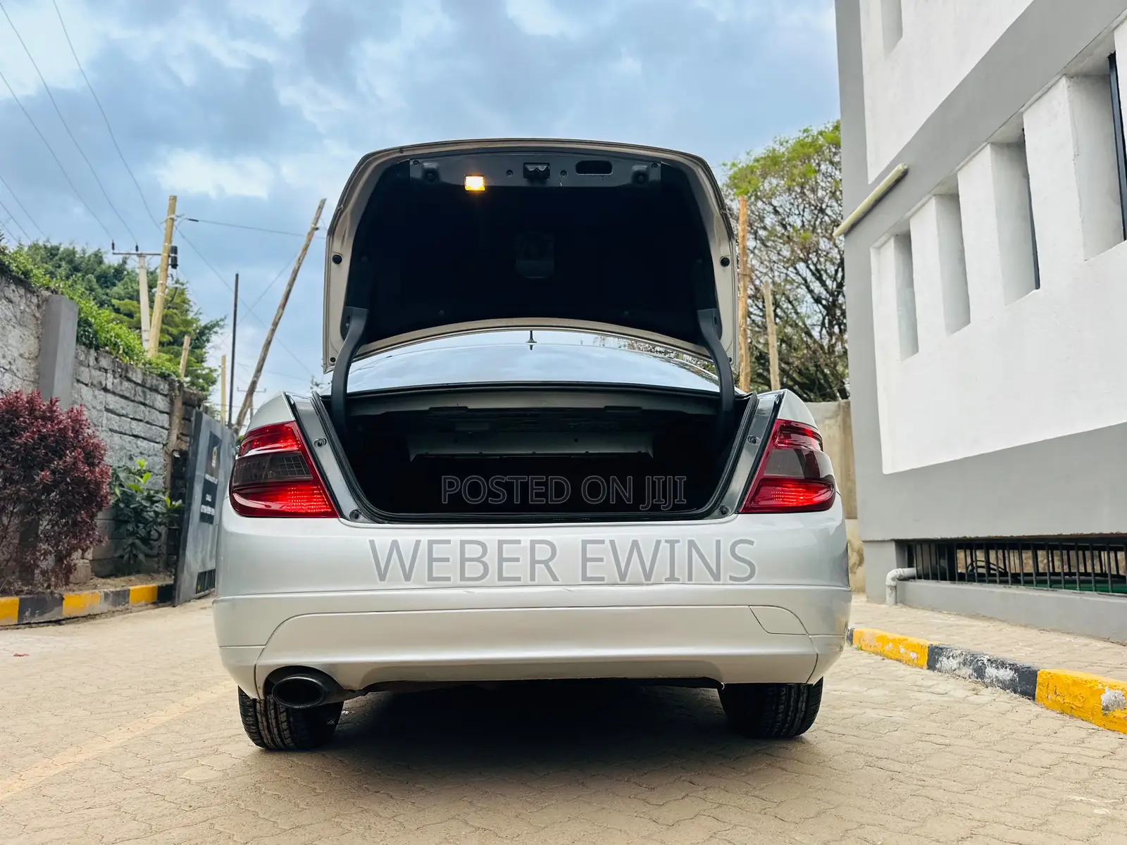 Mercedes-Benz C200 2010 Silver