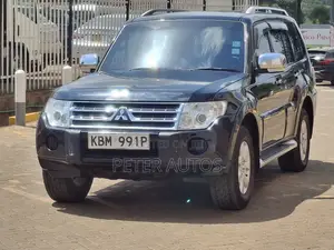 Mitsubishi Pajero 2010 Black