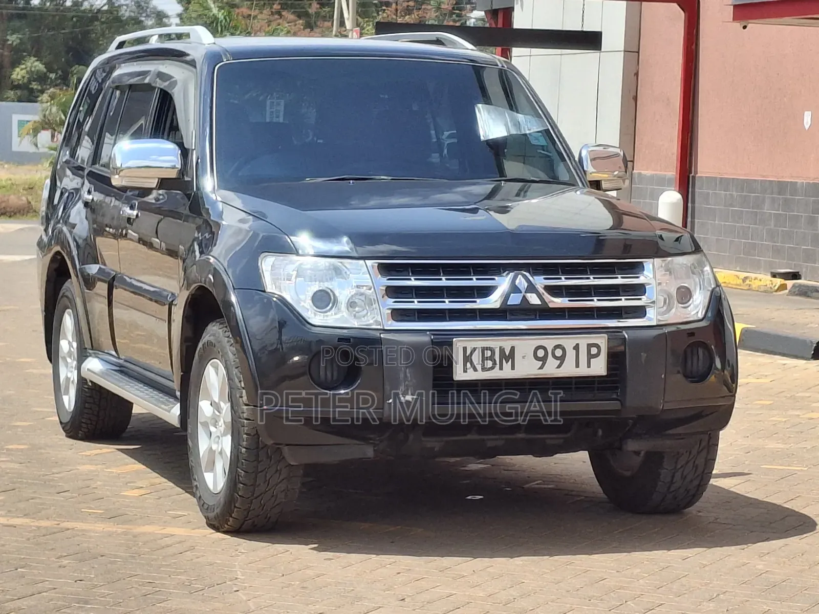 Mitsubishi Pajero 2010 Black