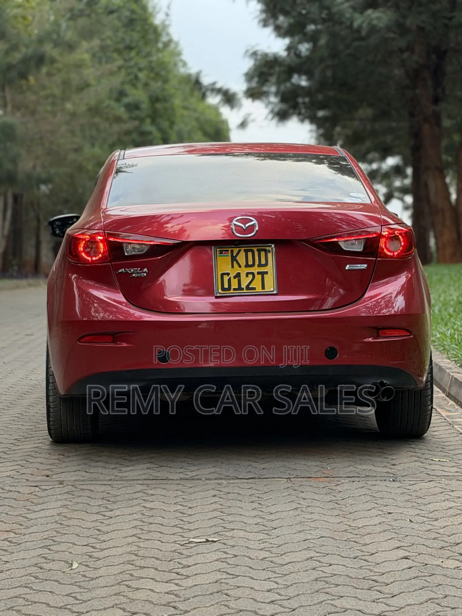 Mazda Axela SV Premium 2014 Red