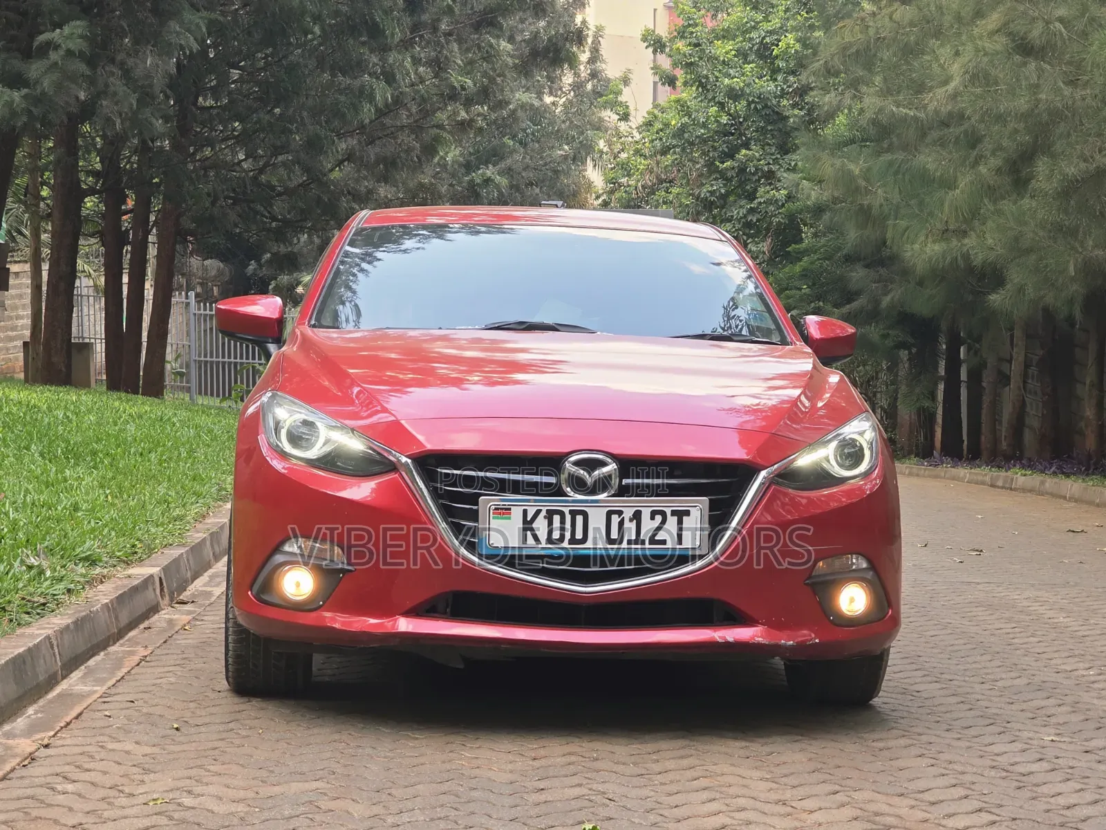 Mazda Axela SV Premium 2014 Red