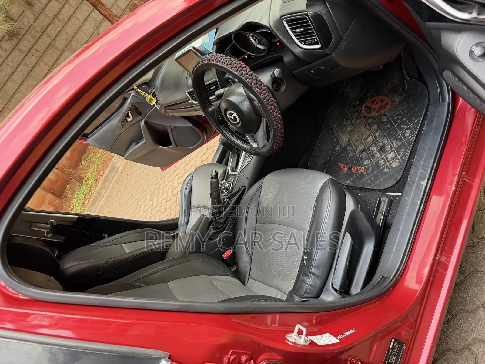 Mazda Axela SV Premium 2014 Red