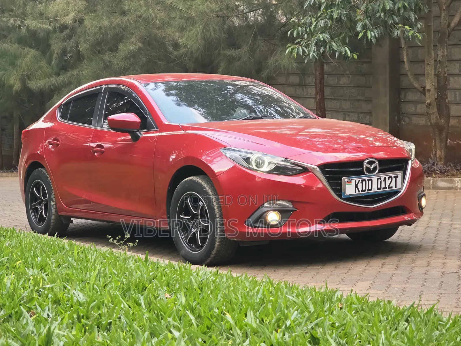 Mazda Axela SV Premium 2014 Red